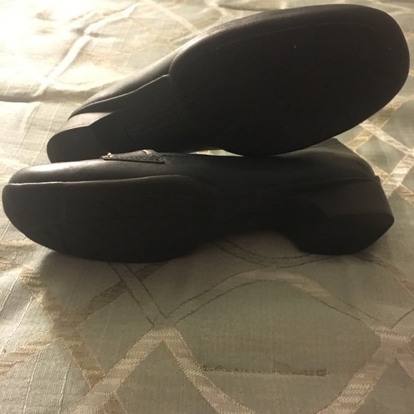 Naturalizer Navy/White Shoe - Picture 3 of 7